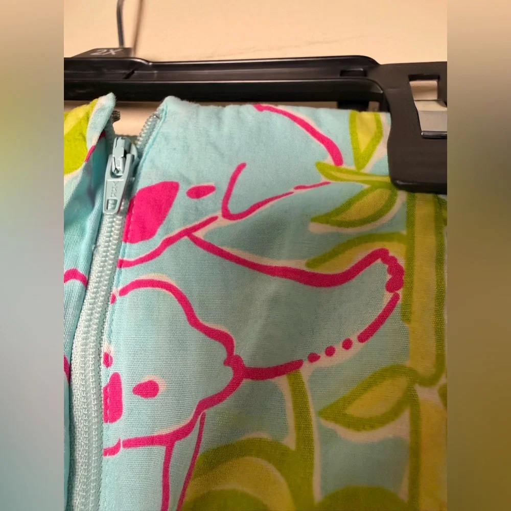 Lilly Pulitzer size good